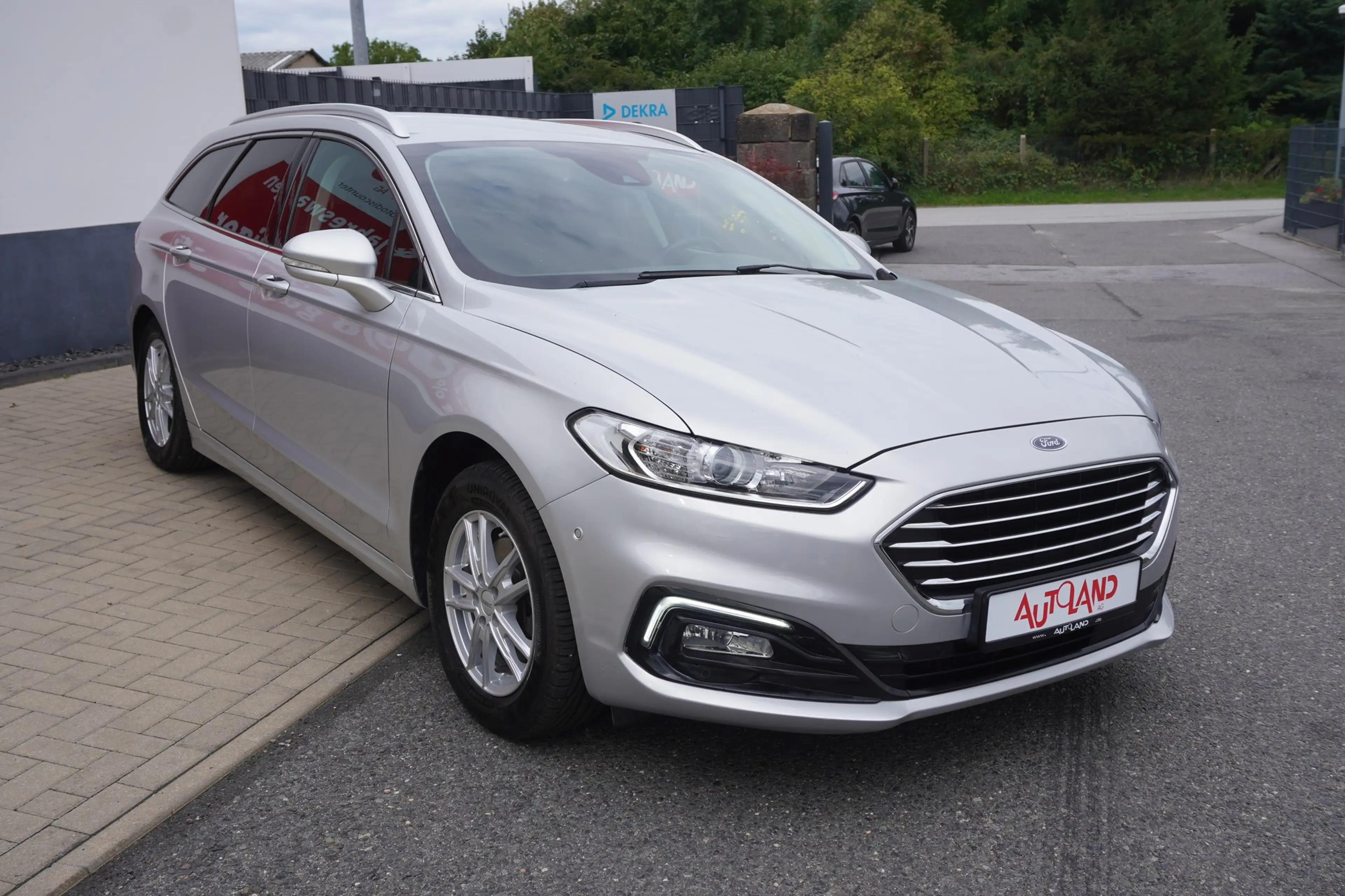 Ford Mondeo Turnier 2.0 EB Navi SYNC Kamera PDC AHK — photo 6