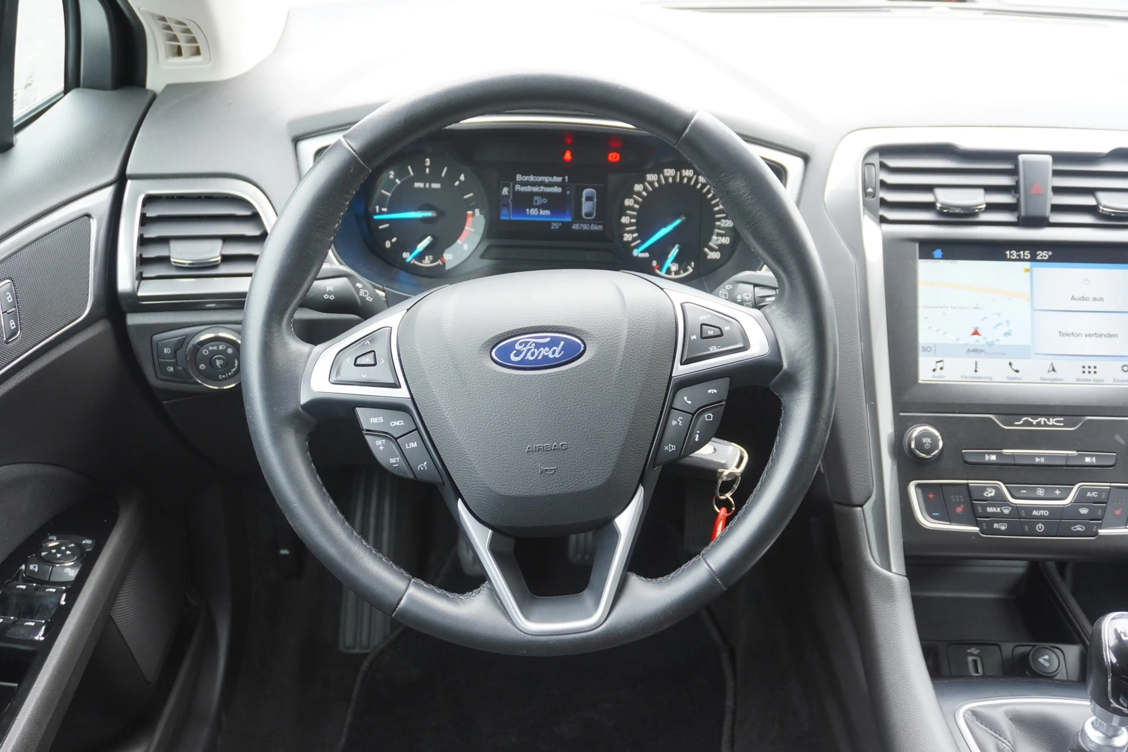Ford Mondeo Turnier 2.0 EB Navi SYNC Kamera PDC AHK — photo 10