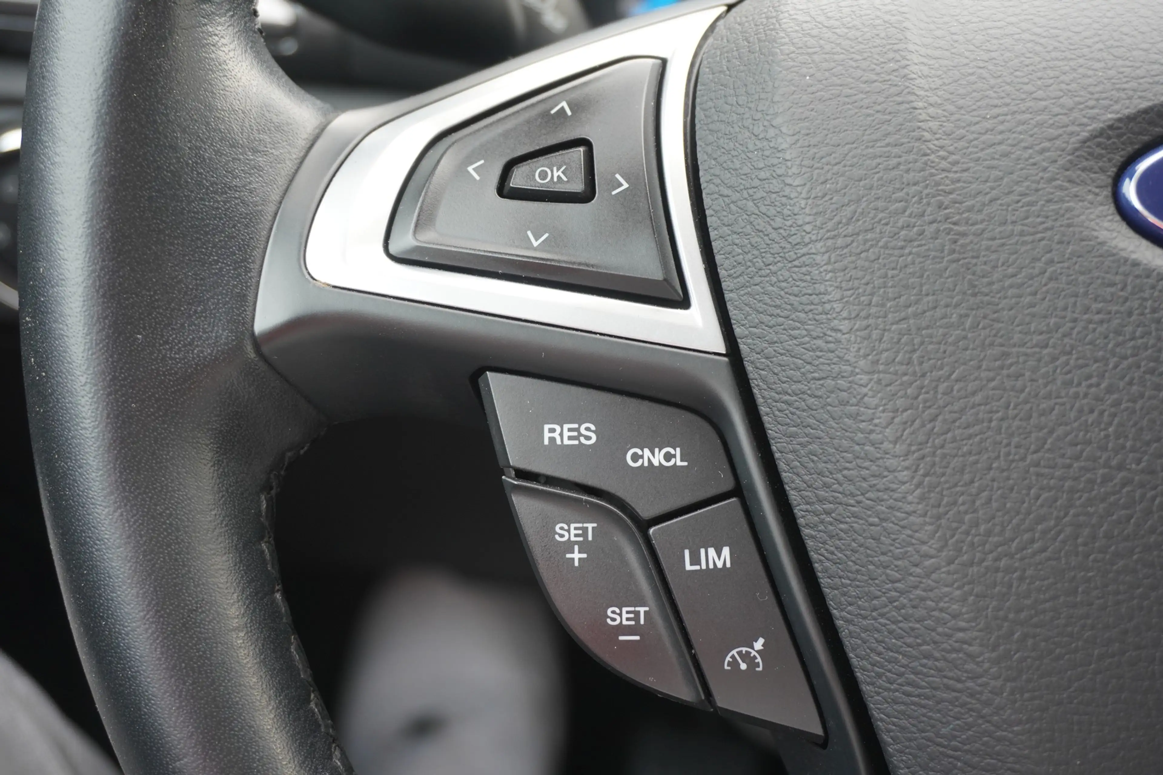 Ford Mondeo Turnier 2.0 EB Navi SYNC Kamera PDC AHK — photo 19