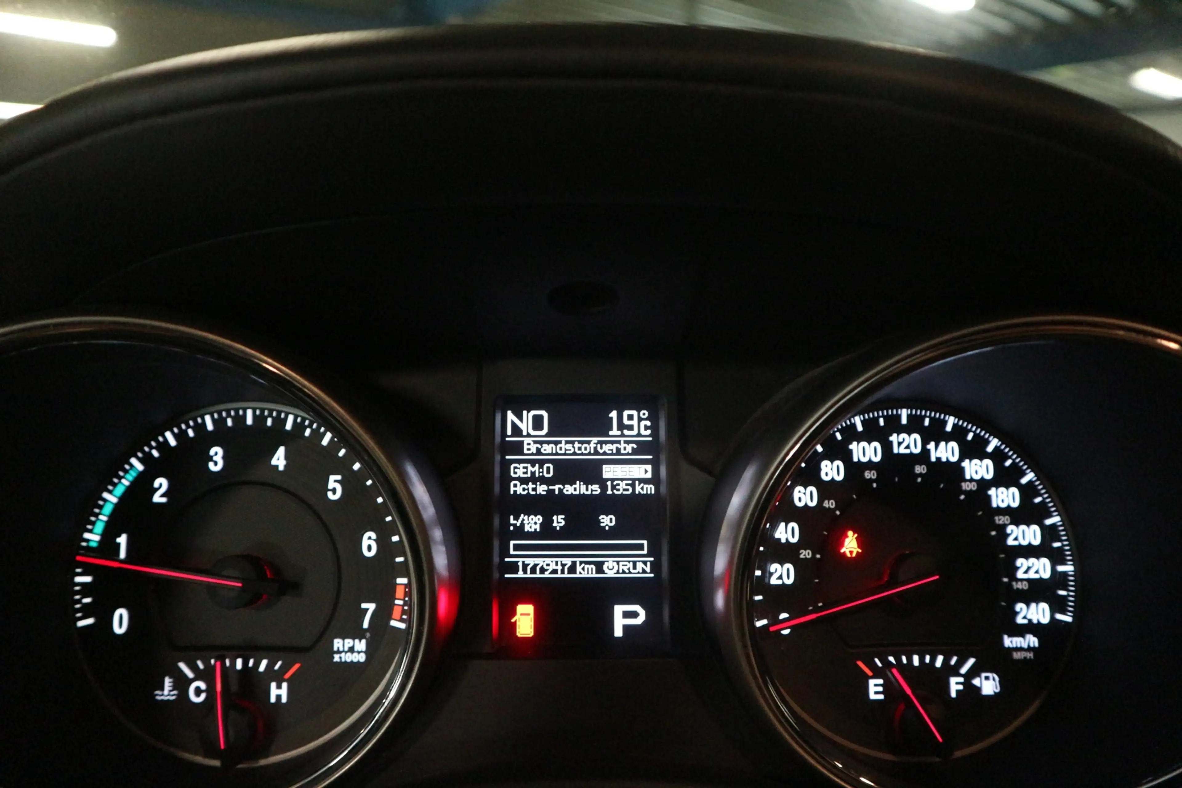 Jeep Grand Cherokee 3.6 Overland / ORG NED / FULL SERVICE / WHITE PACK — photo 10