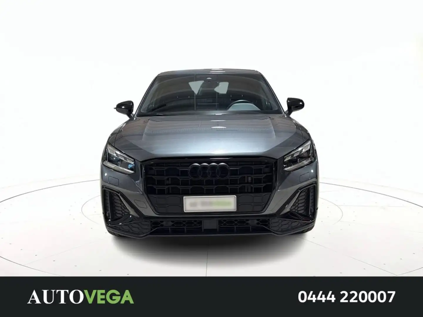 Audi Q2 35 1.5 tfsi identity black s-tronic Grigio - 2