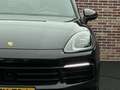 Porsche Cayenne 3.0 E-Hybrid Pano Trekhaak Porsche Aproved Garanti Zwart - thumbnail 18