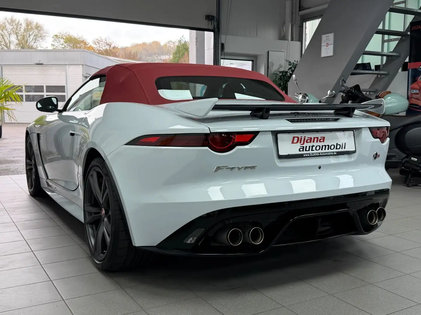 Jaguar F-Type 5.0 SVR AWD Cabrio 1Hd BRD Unfallfrei TOP Белый - 2