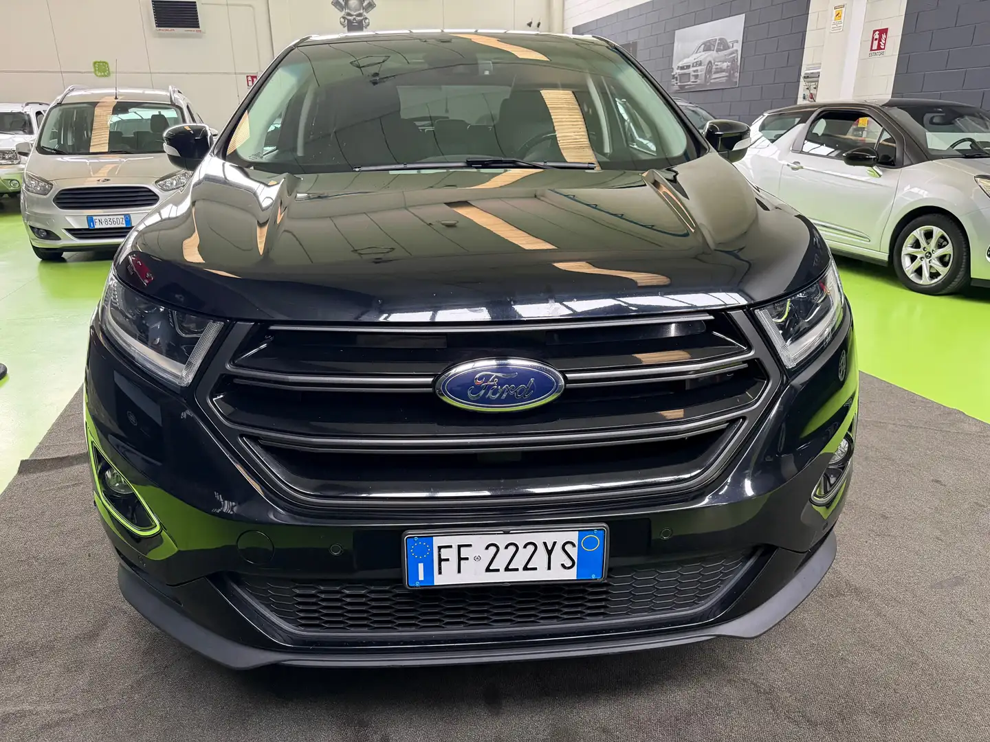 Ford Edge 2.0 tdci Sport 4wd 210cv TETTO-TELECAMERA Nero - 2