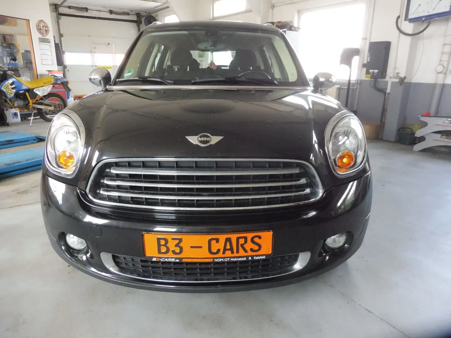 MINI One D Countryman #GEPFL.#SHZ#KLIMA#TEMPOM.#EU5# Zwart - 2