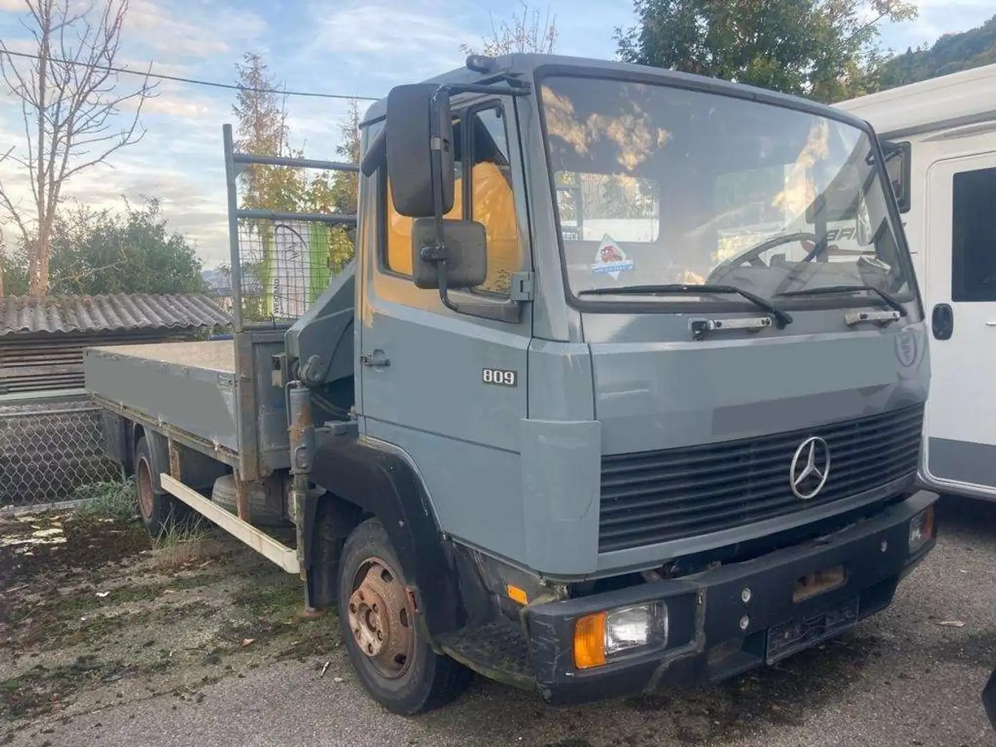 Mercedes-Benz Sonstige LK 812 Grau - 1