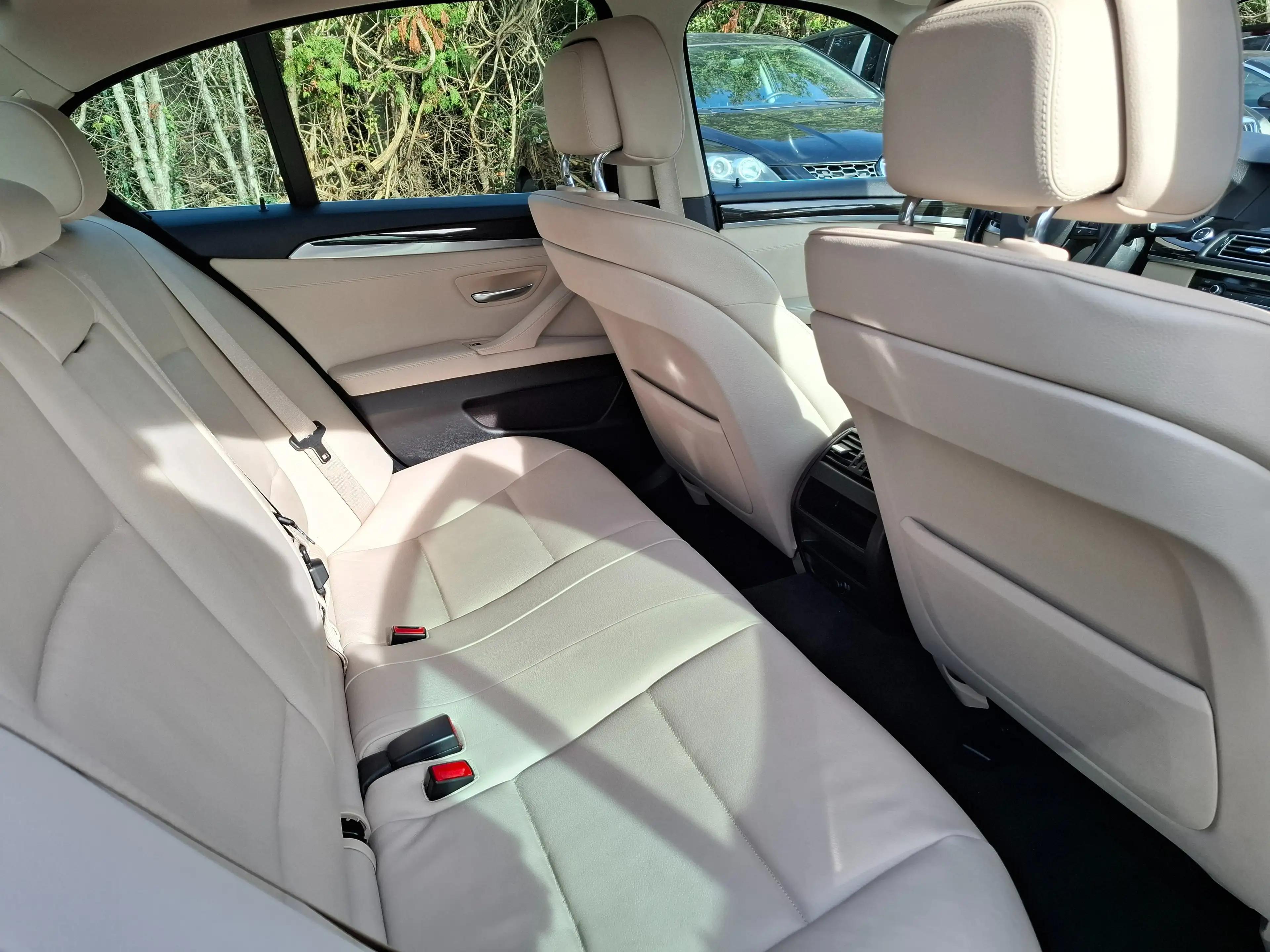 BMW 528 i Sport, BMW Service gewartet! — photo 13