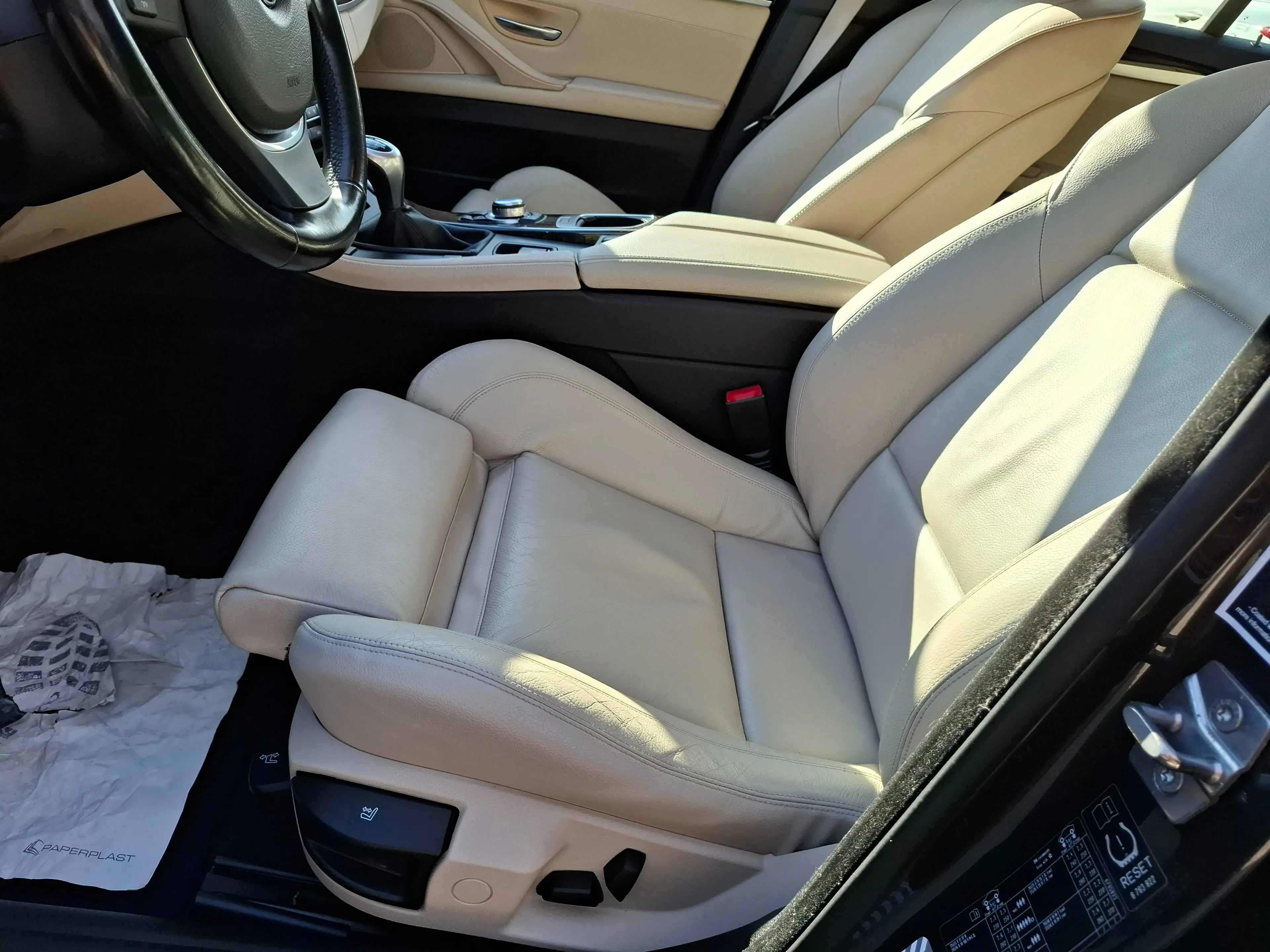 BMW 528 i Sport, BMW Service gewartet! — photo 10