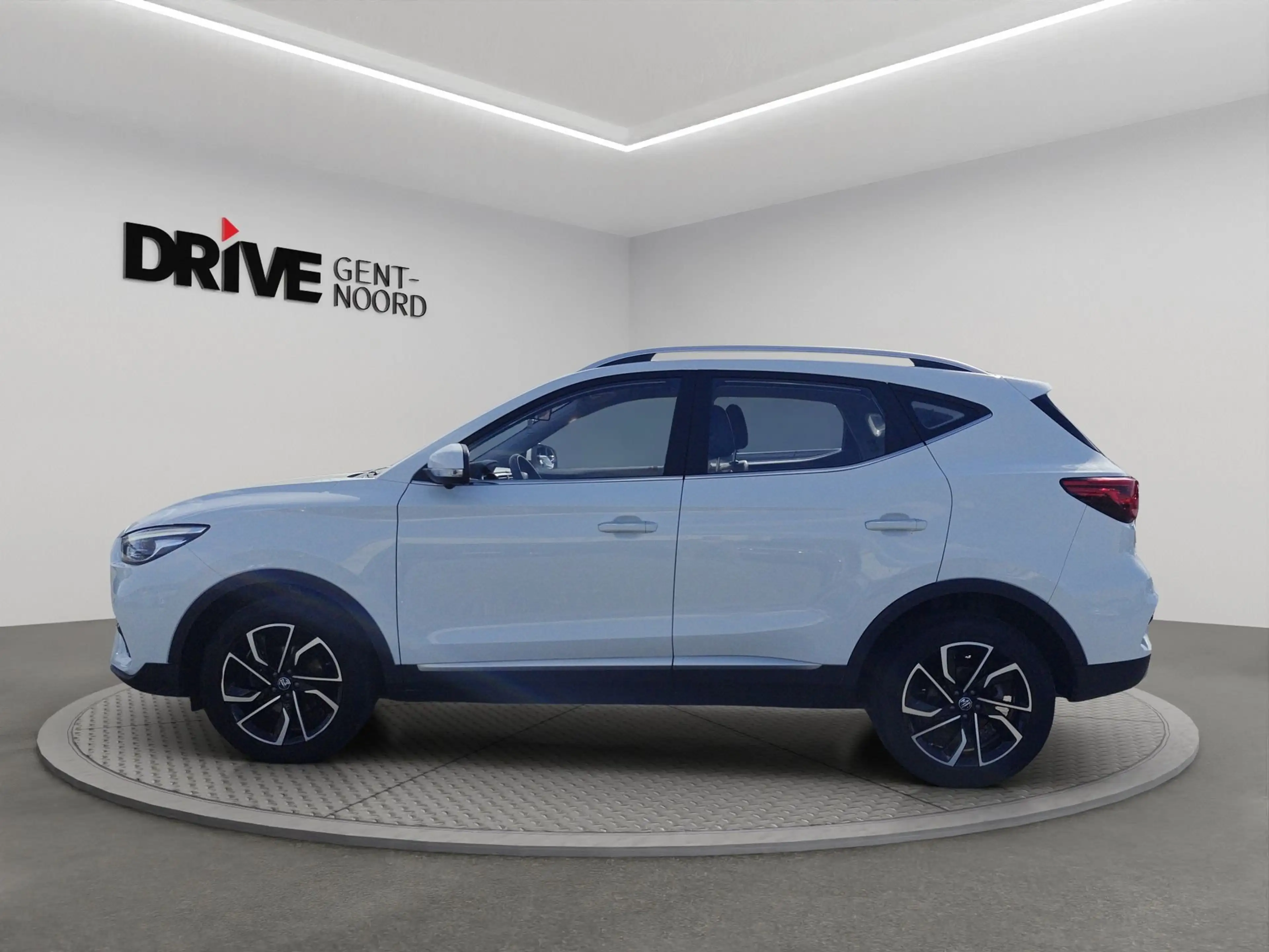 MG ZS VTi-Tech Luxury — photo 2