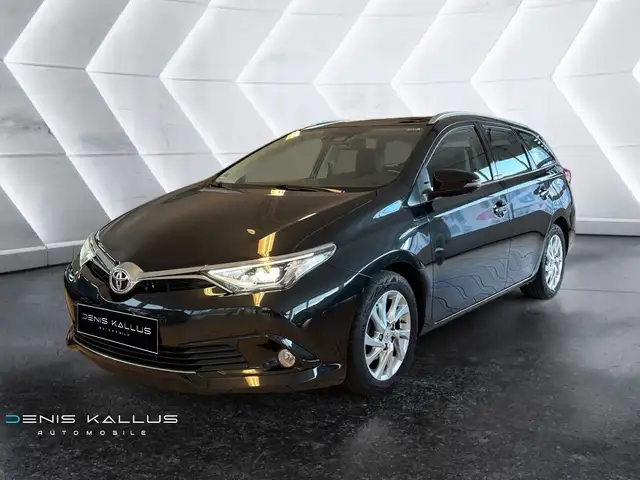 Toyota Auris 1.6 D-4D Edition-S Touring Sports Start/St