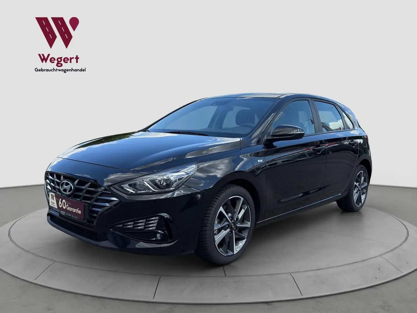 Hyundai i30 Trend Mild-Hybrid*CARPLAY*LENKRADHEIZ*1HD* Zwart - 2