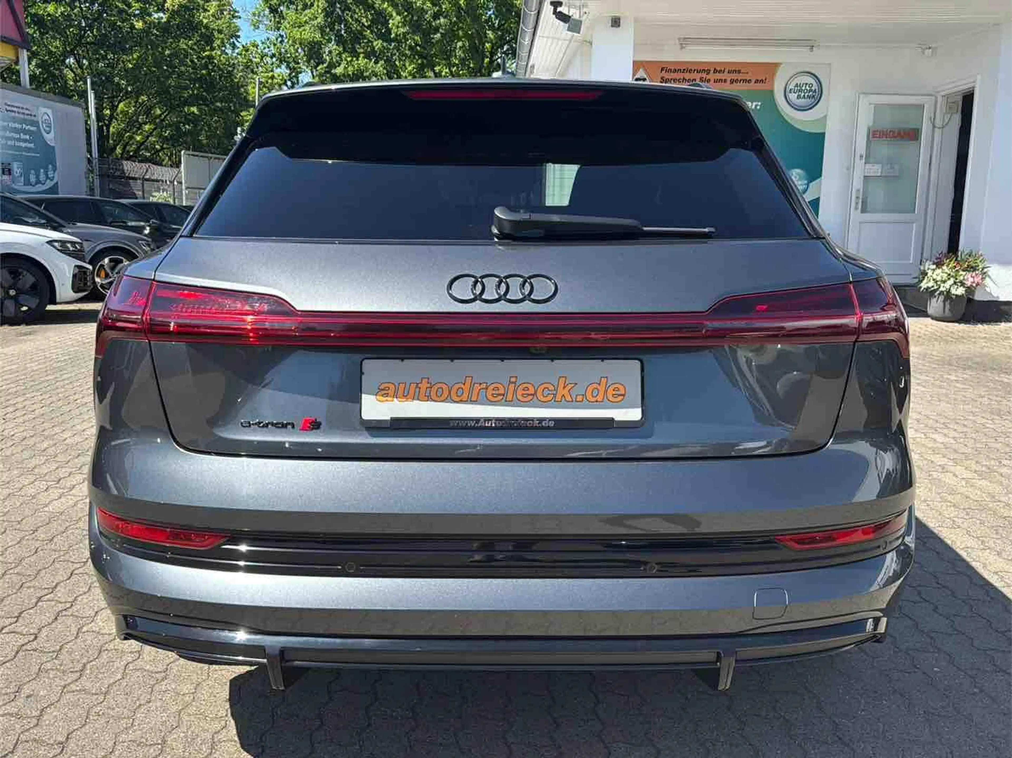 Audi e-tron S ACC PANO S-SITZE MATRIX KAMERA 4-ZONEN — photo 8