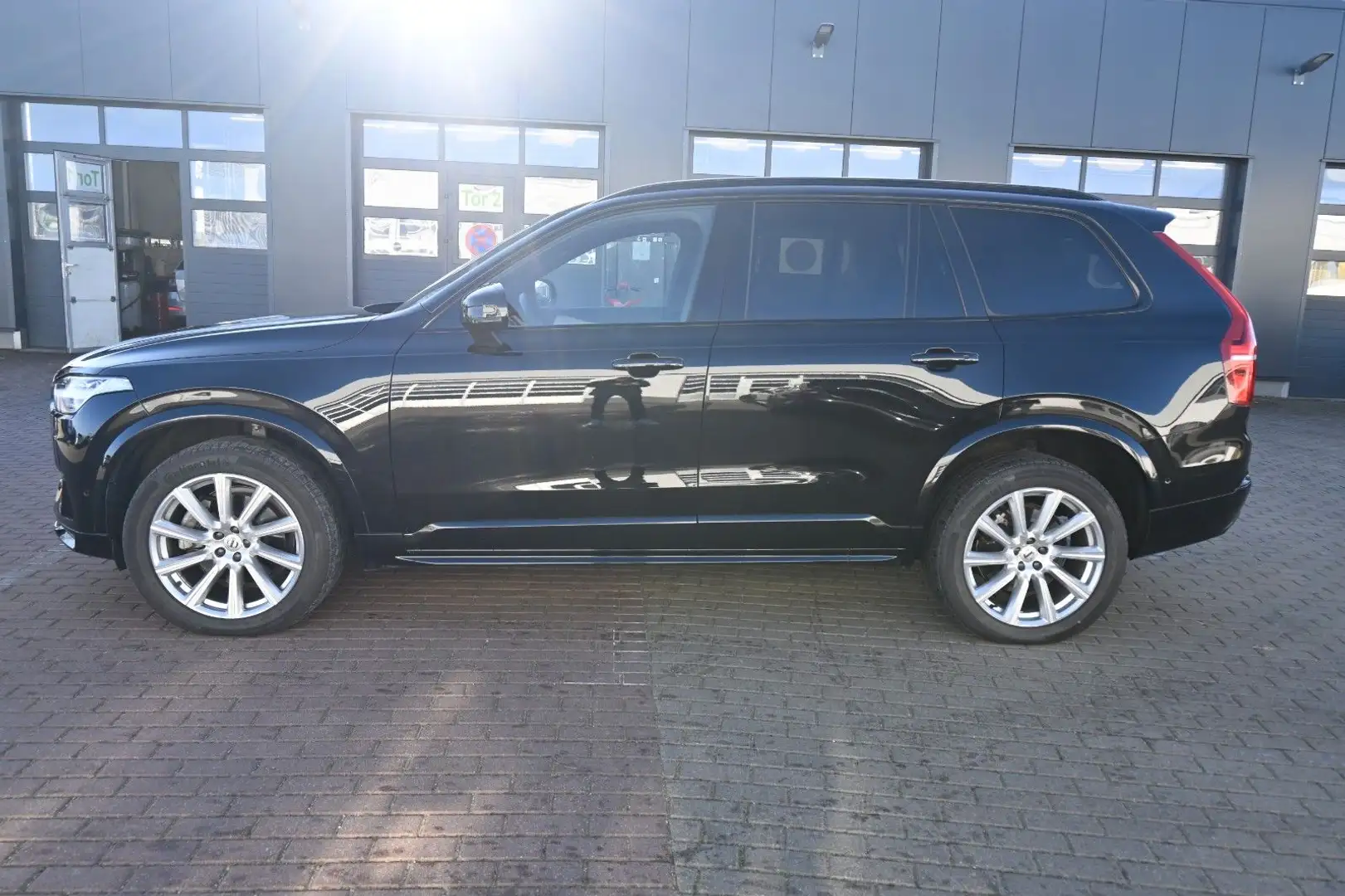 Volvo XC90 B5 D AWD Ultimate Dark*STDHZG*LUFT*360°*ACC Schwarz - 2