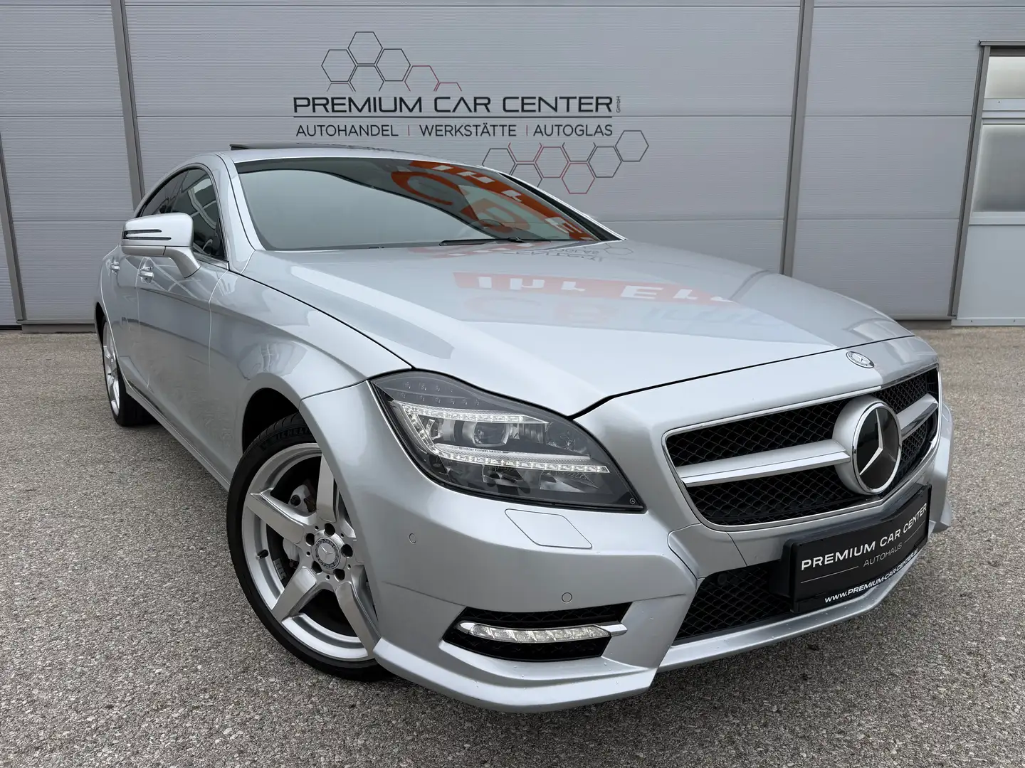 Mercedes-Benz CLS 350 CLS 350 CDI 4MATIC Aut. AMG-Line LED / PANO-DACH / KEYLESS / HARMAN-KARDON / LEDER Grau - 1