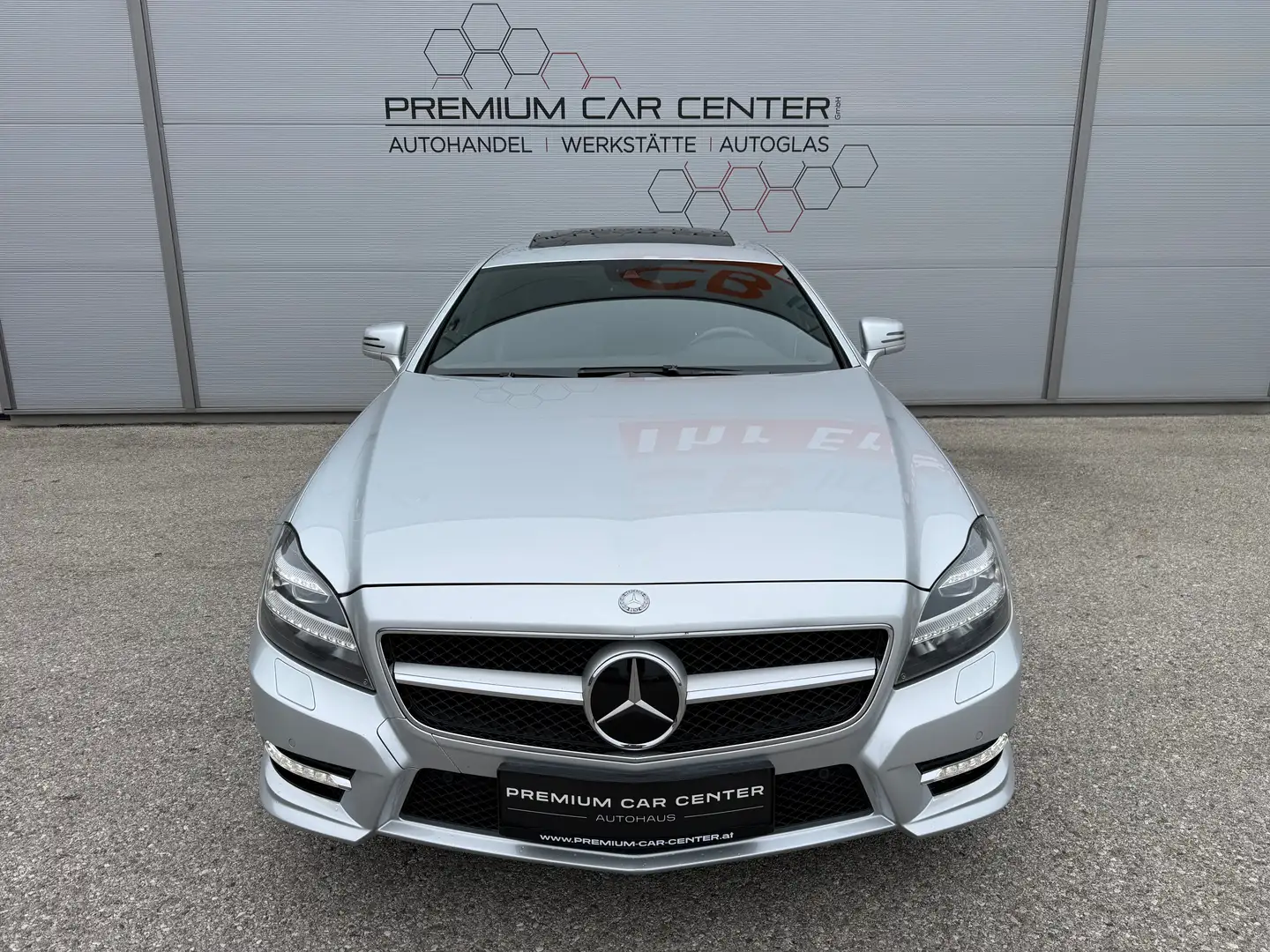 Mercedes-Benz CLS 350 CLS 350 CDI 4MATIC Aut. AMG-Line LED / PANO-DACH / KEYLESS / HARMAN-KARDON / LEDER Grau - 2