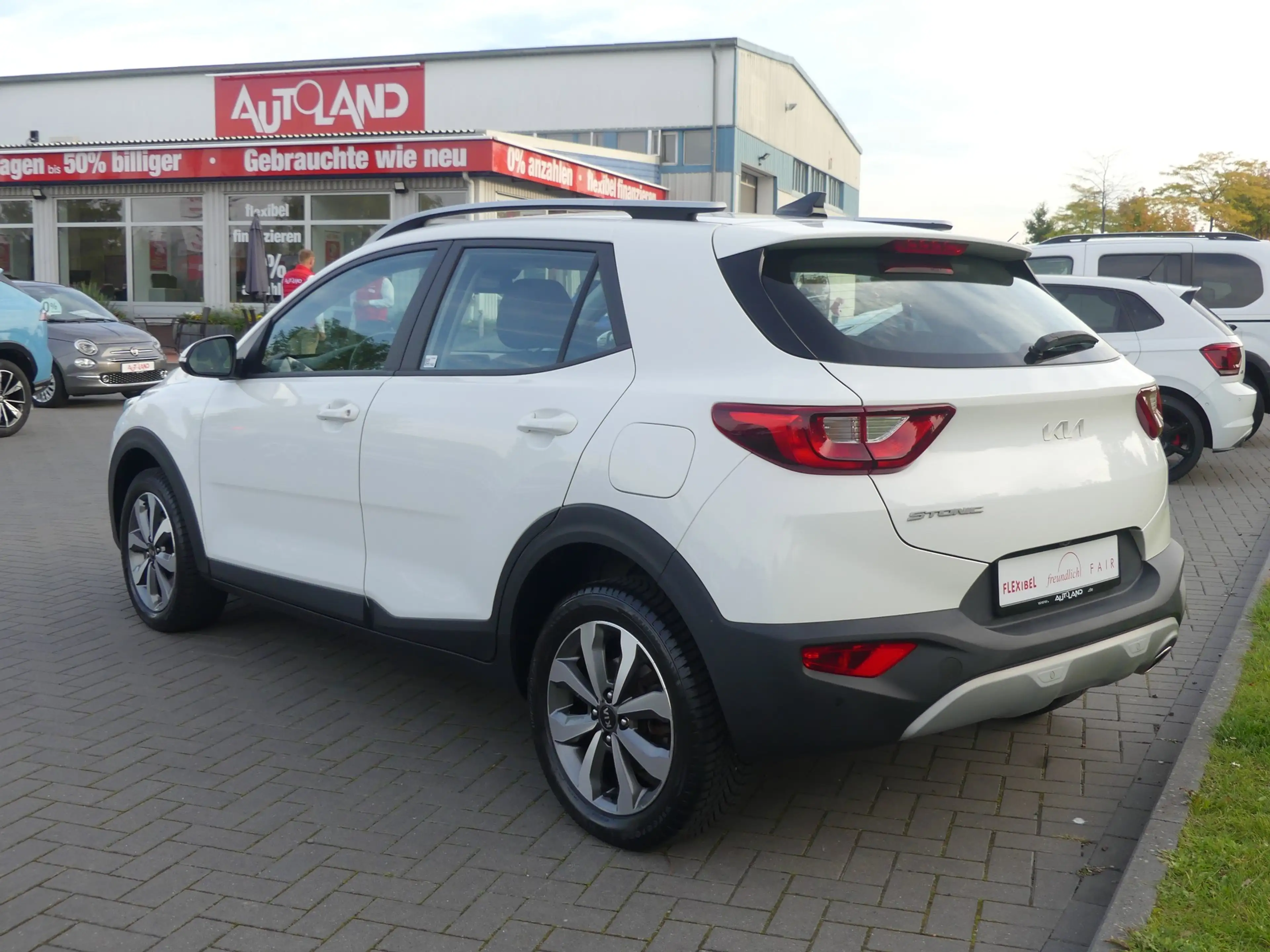 Kia Stonic 1.2 Kamera Allwetter Sitzheizung Navi Tempo — photo 3