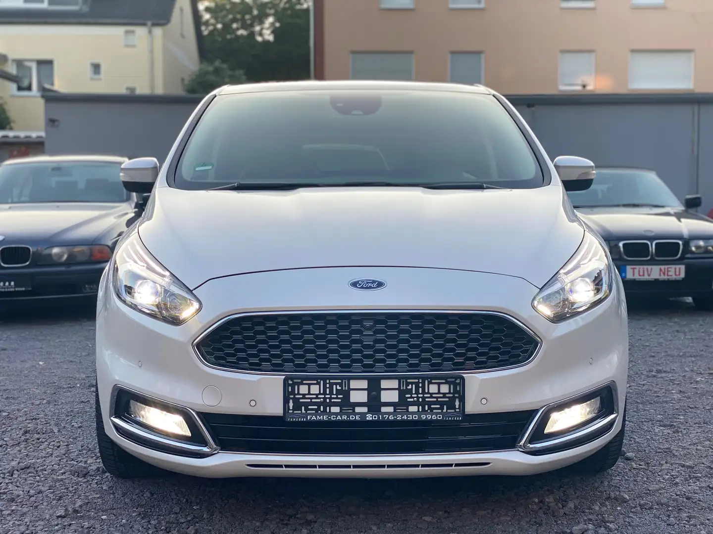 Ford S-Max Vignale / VOLLAUSSTATTUNG / FINANZIERUNG Blauw - 2