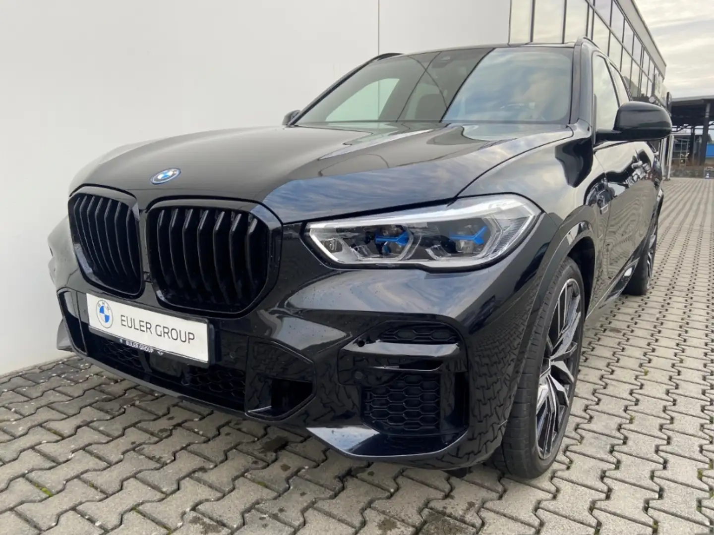 BMW X5 xDrive 45e M-Sport Sportpaket HUD Luftfederung AD Schwarz - 1