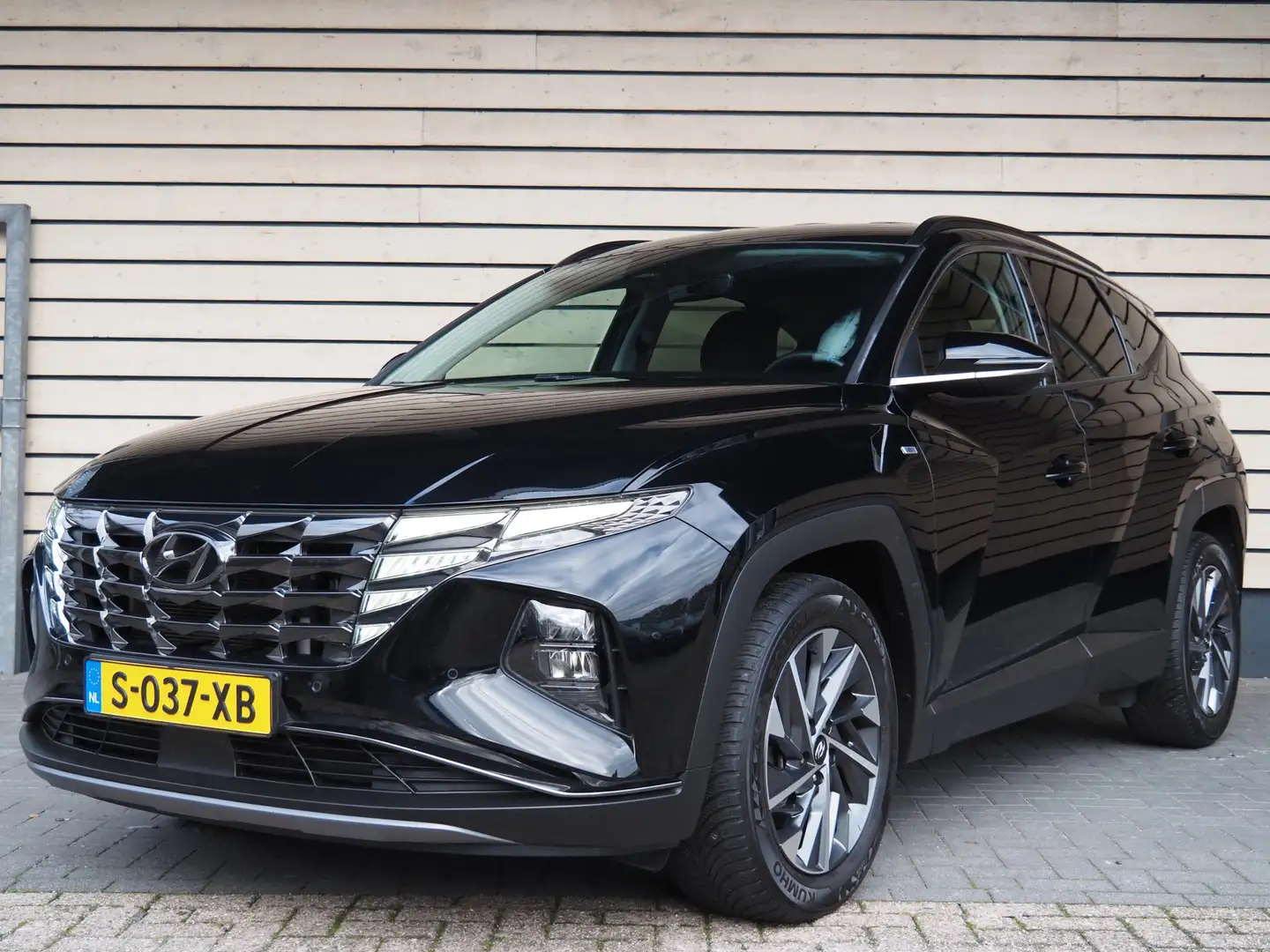 Hyundai TUCSON 1.6 T-GDI MHEV Comfort Smart - Dealer onderhouden Noir - 2