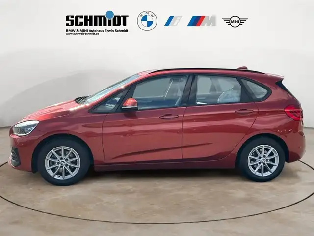 BMW 2 Series view 3