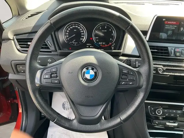 BMW 2 Series view 12
