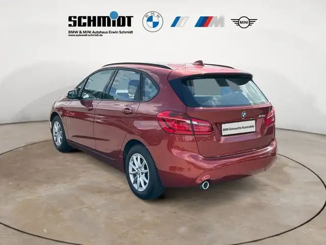 BMW 2 Series view 4