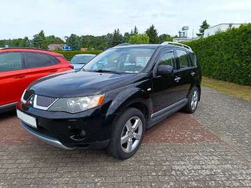 2,4 CVT Instyle schwarz