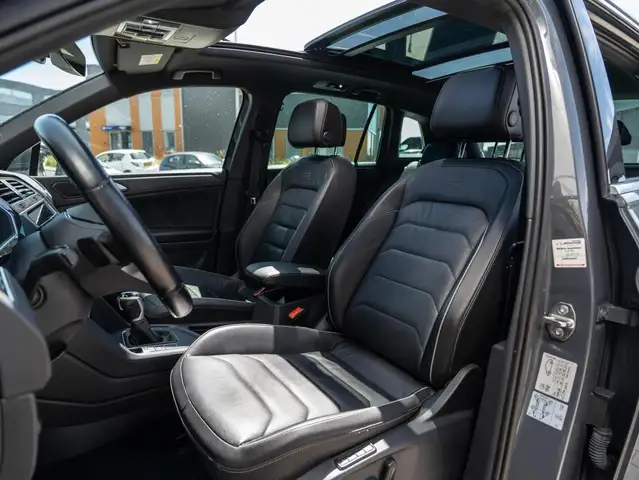 Volkswagen Tiguan view 12