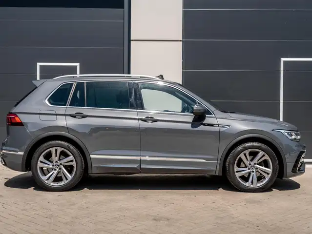 Volkswagen Tiguan view 6