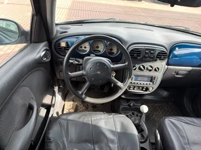 Chrysler PT Cruiser view 14