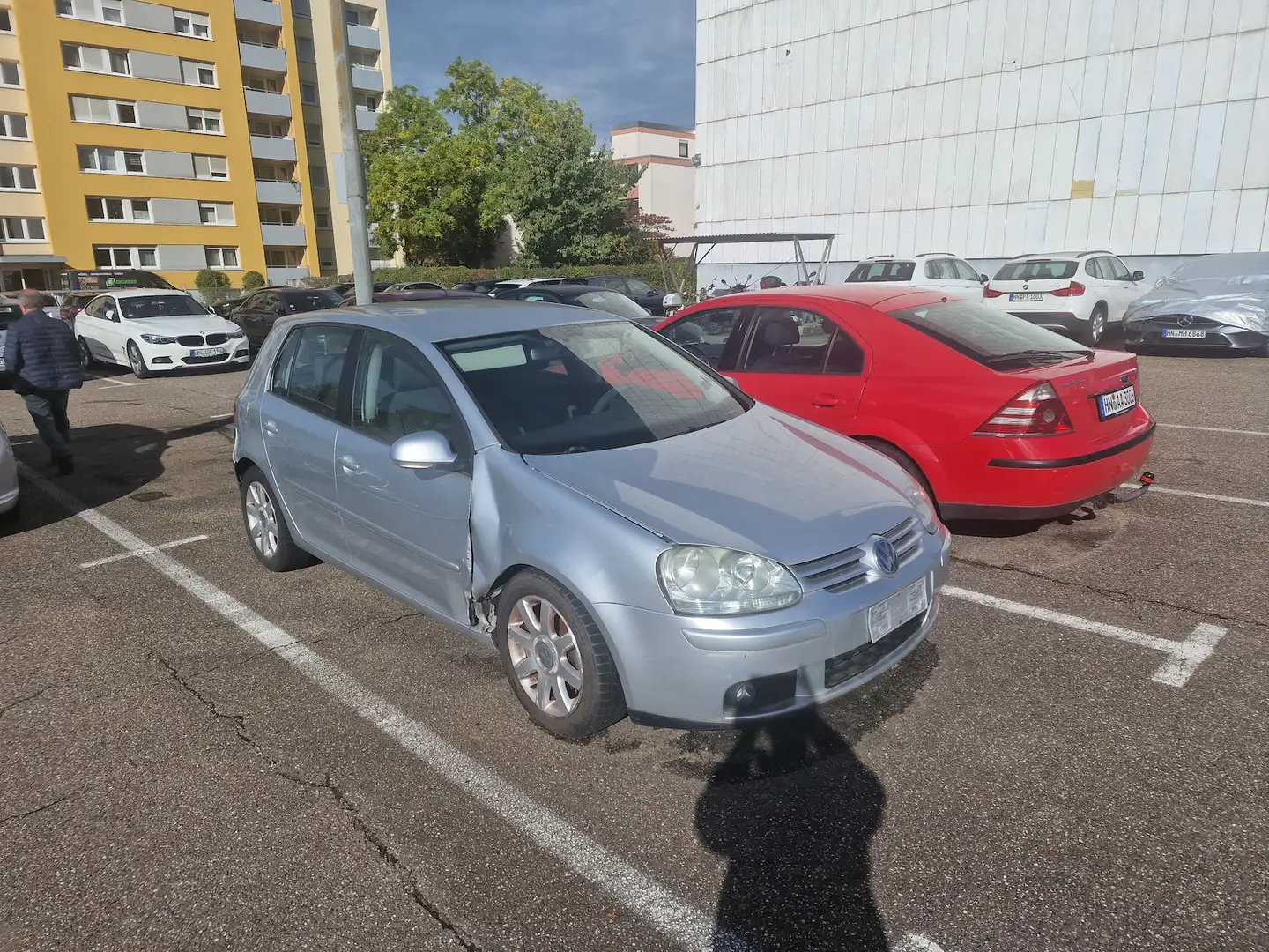 Volkswagen Golf Sportline 2.0 TDI - Unfall Fahrzeug Silber - 1