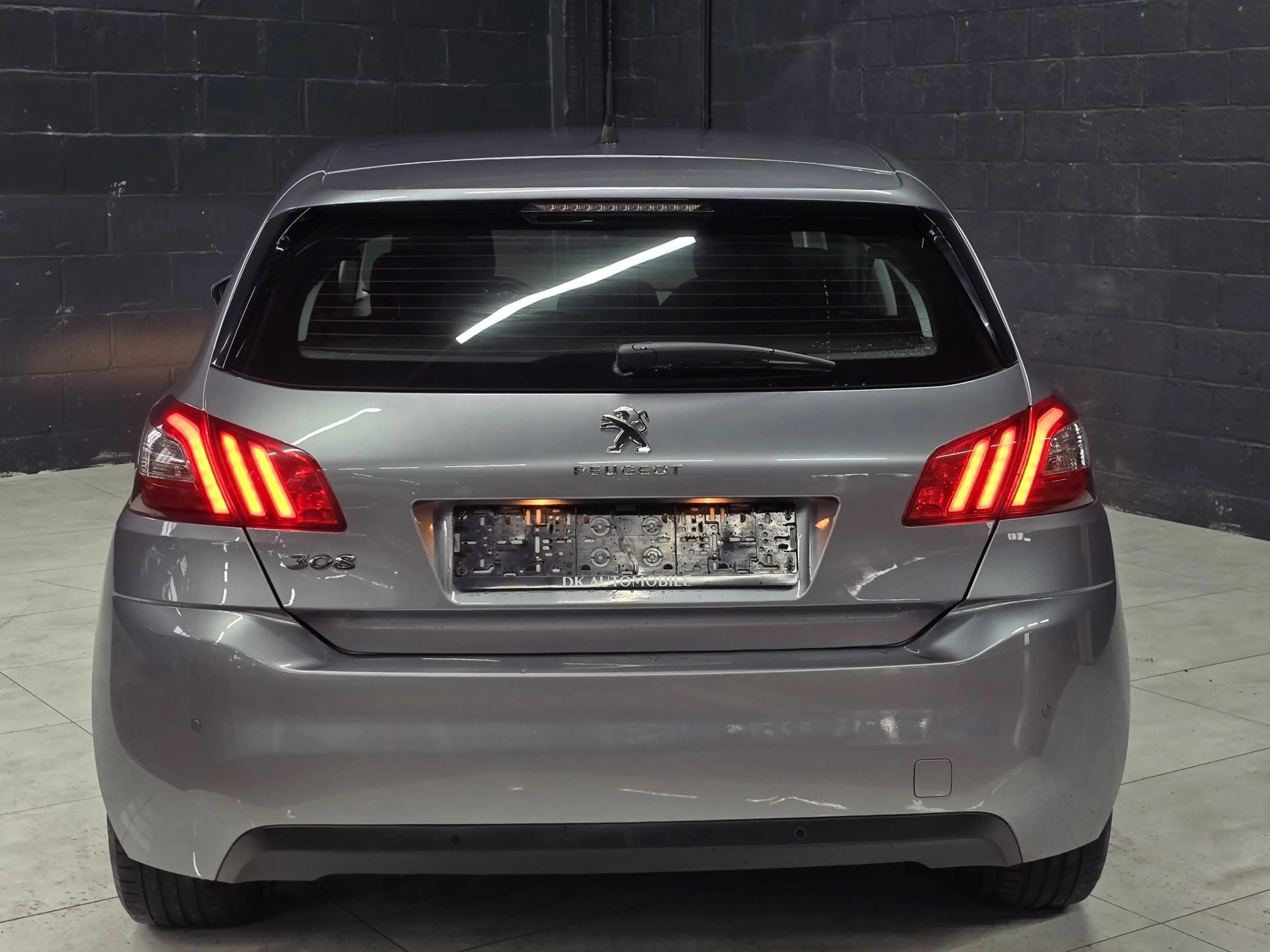 Peugeot 308 1.6HDi * 1er prop * Carnet * Garantie * — photo 3