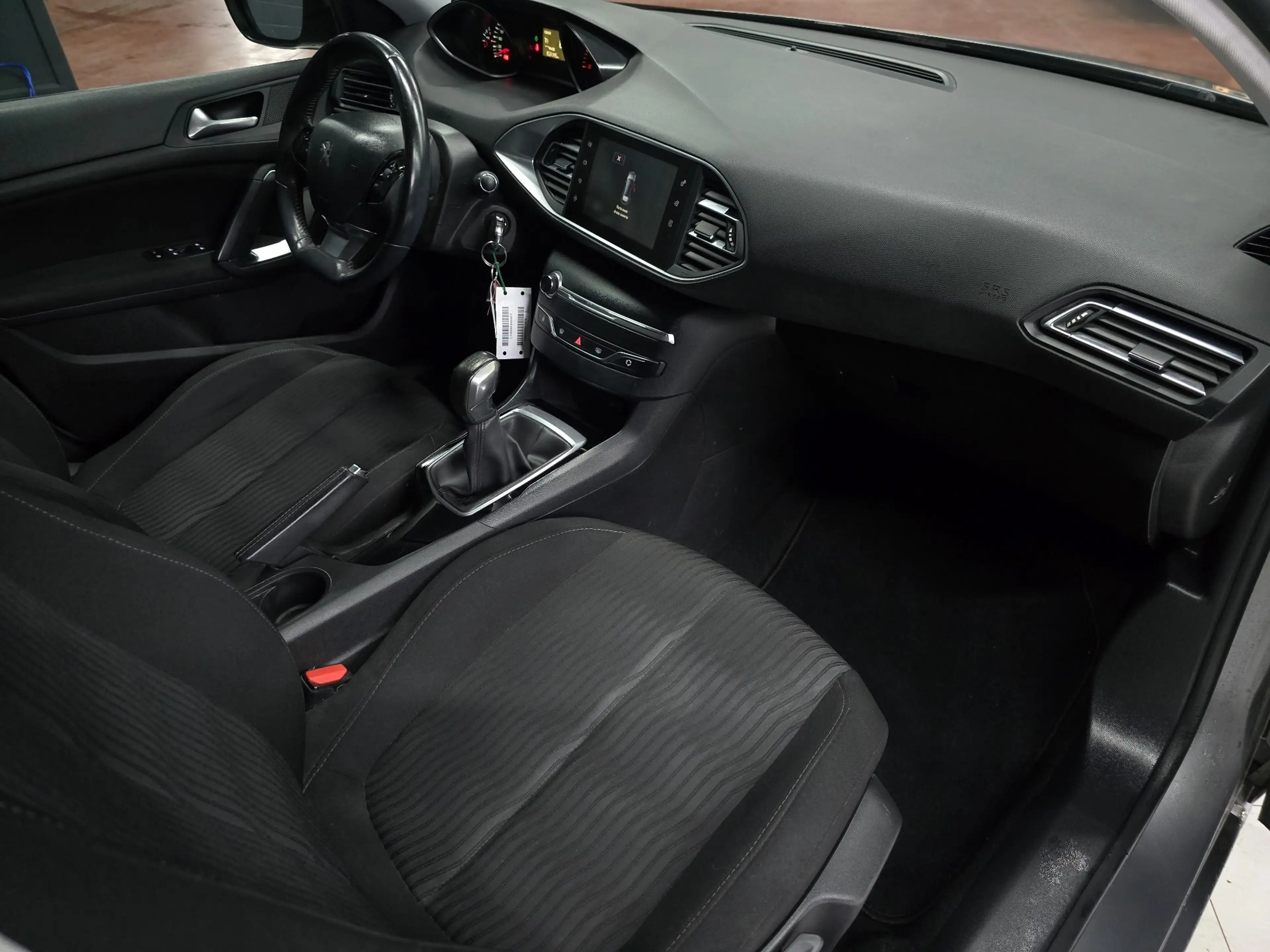 Peugeot 308 1.6HDi * 1er prop * Carnet * Garantie * — photo 15