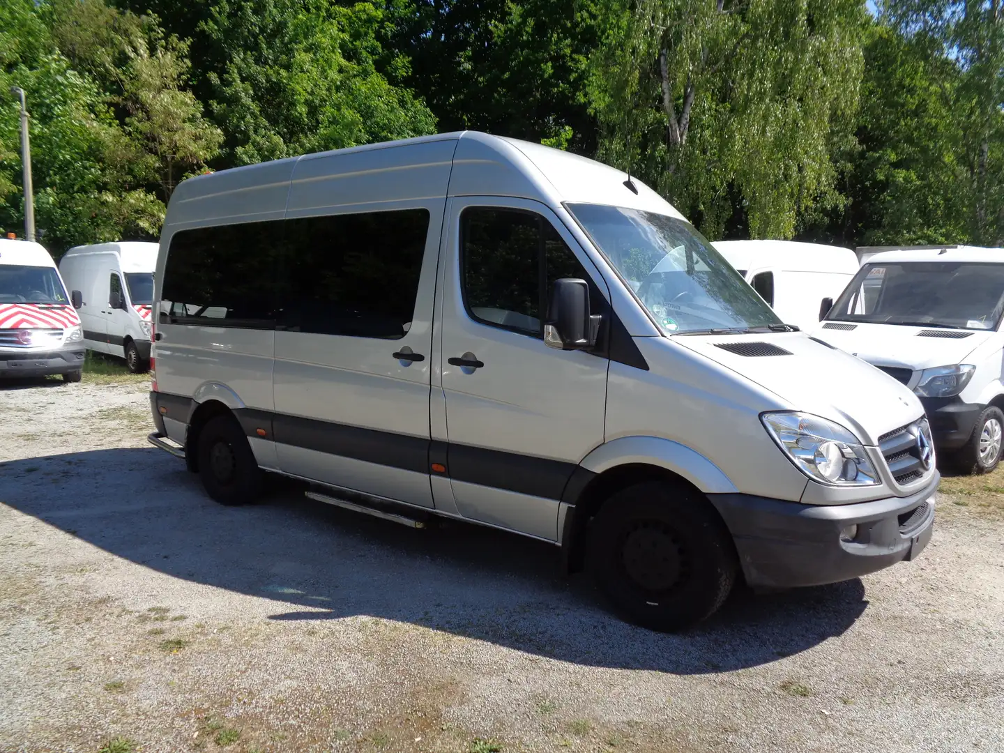 Mercedes-Benz Sprinter 311  CDI HOCH+LANG; KLIMA; MIT RAMPE Silber - 2