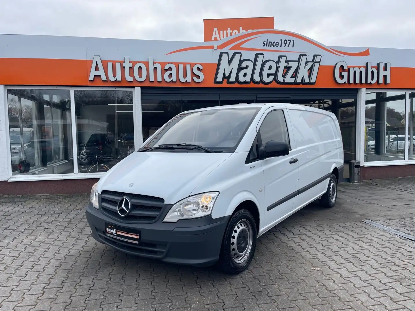 Mercedes-Benz Vito 113 CDI Extralang Kasten*Klima*SHZ*AHK* Weiß - 1