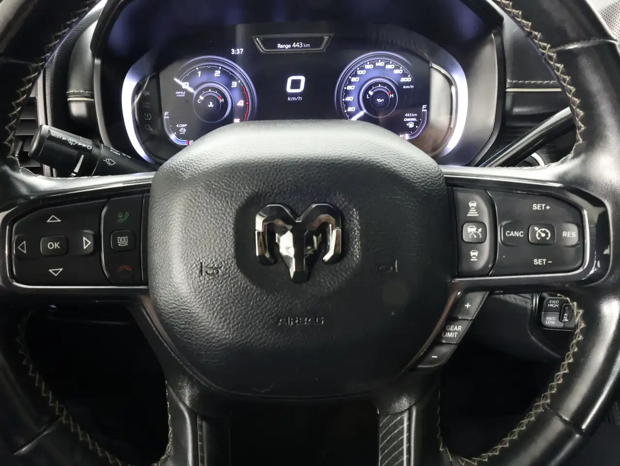 RAM 3500 снимка RAM 3500