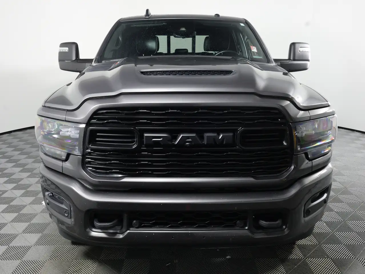 RAM 3500 снимка RAM 3500
