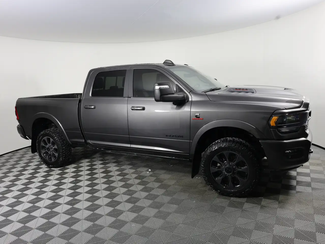 RAM 3500 снимка RAM 3500