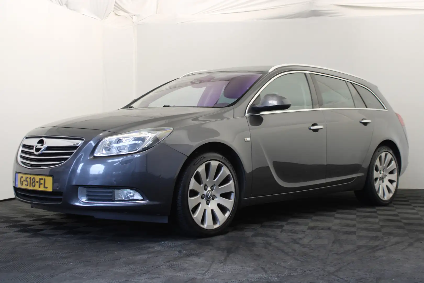 Opel Insignia Sports Tourer 2.0 T Cosmo 4x4 Zie Tekst! Grau - 1