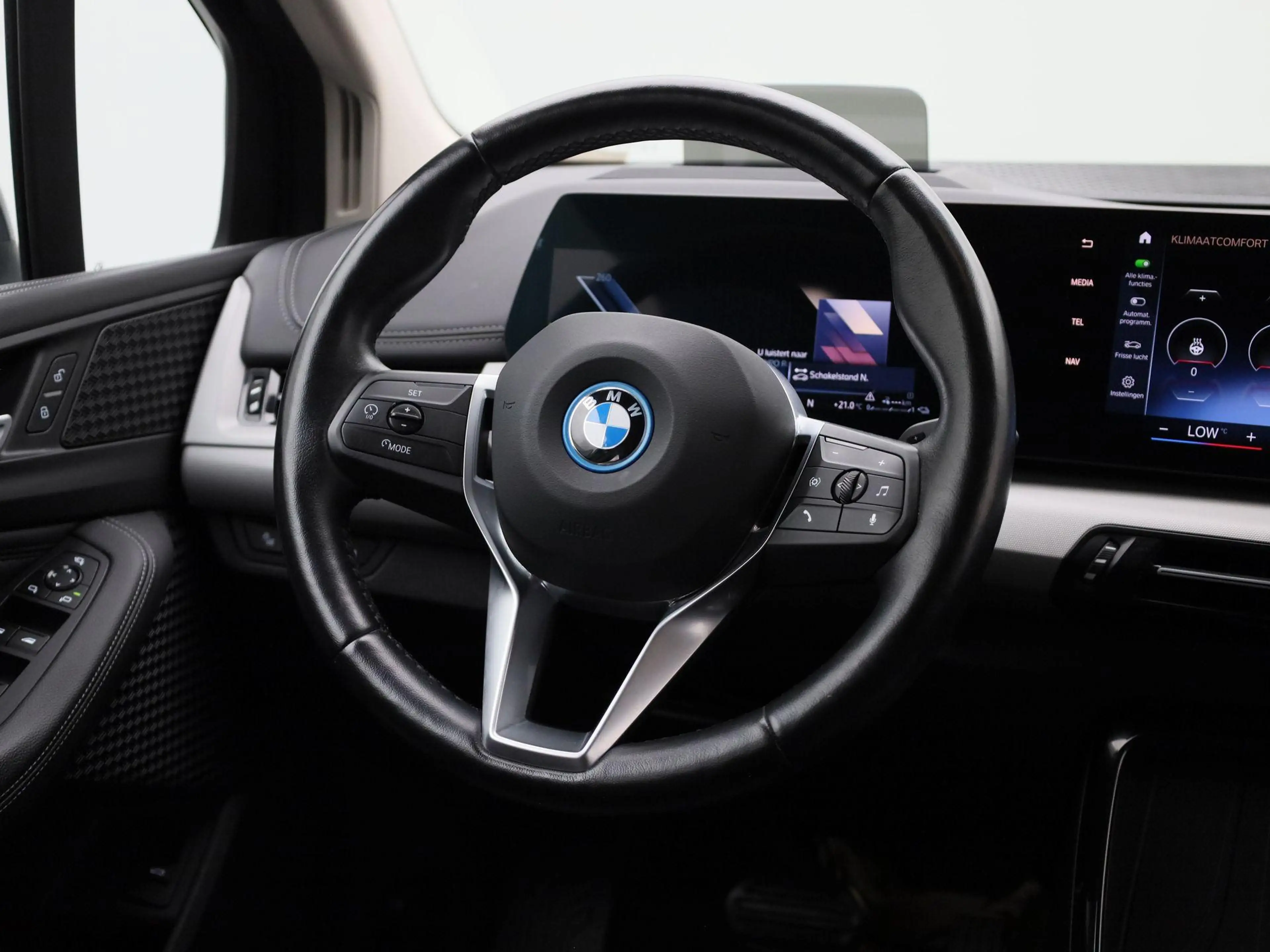 BMW 225 2 Reeks Active Tourer 225e xDrive STUUR- EN ZETELV — photo 10