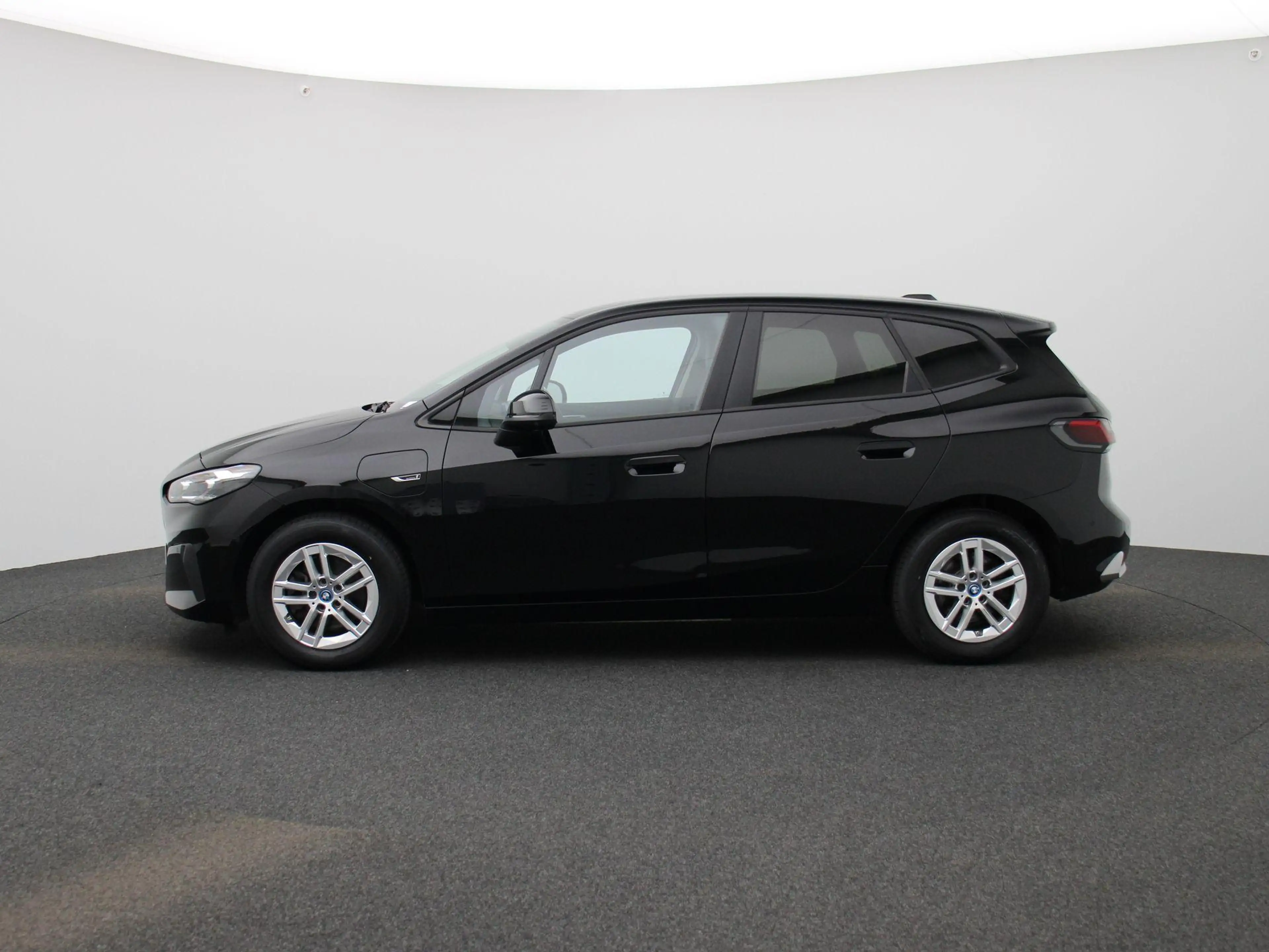 BMW 225 2 Reeks Active Tourer 225e xDrive STUUR- EN ZETELV — photo 4