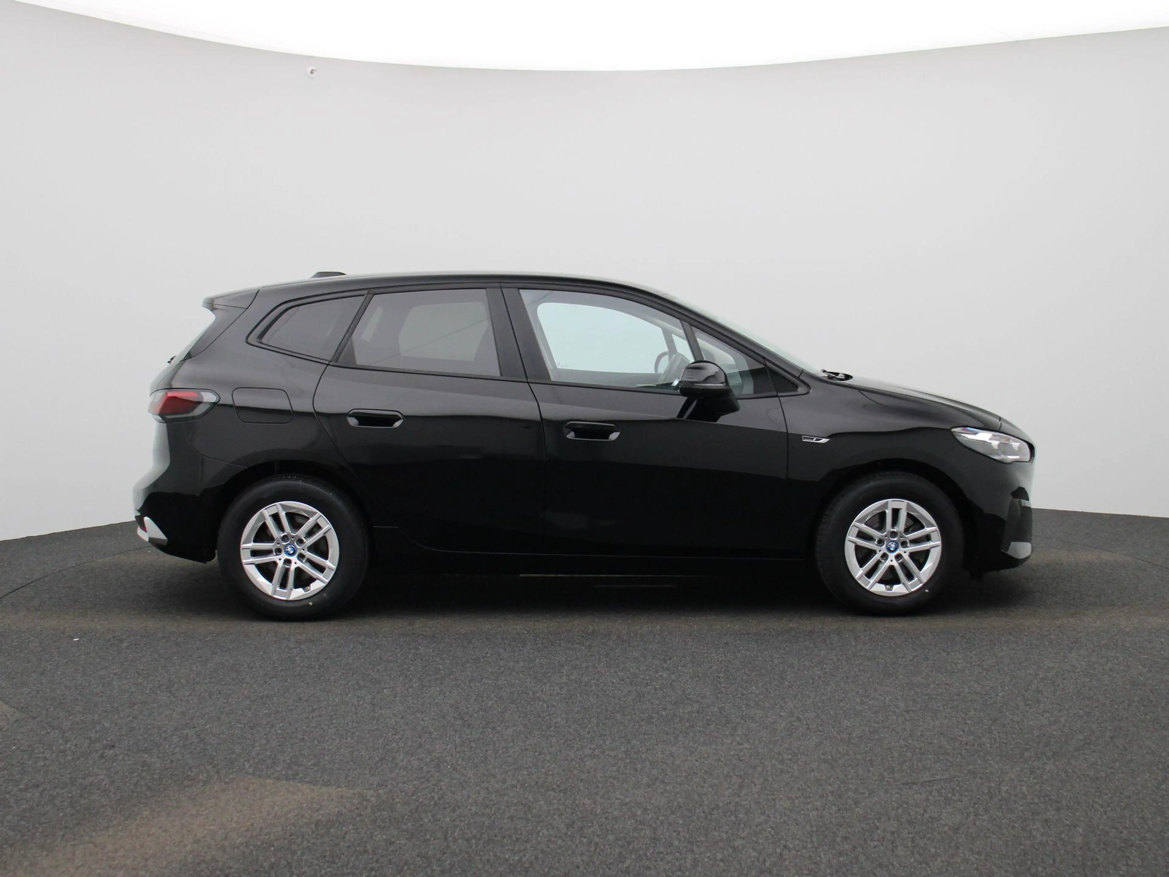 BMW 225 2 Reeks Active Tourer 225e xDrive STUUR- EN ZETELV — photo 6