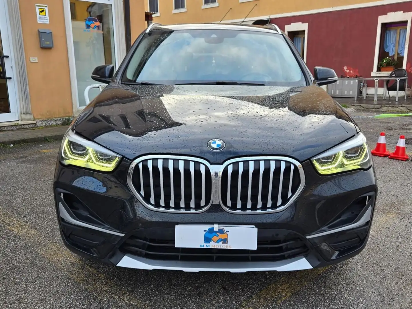 BMW X1 sDrive18d xLine Noir - 2