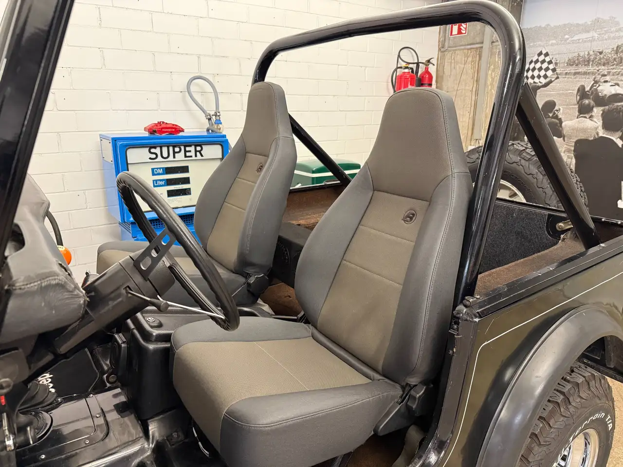 Jeep CJ-7 incl. Türen & Verdeck, foto 6