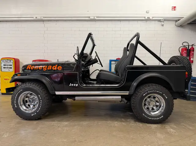 Jeep CJ-7 incl. Türen & Verdeck