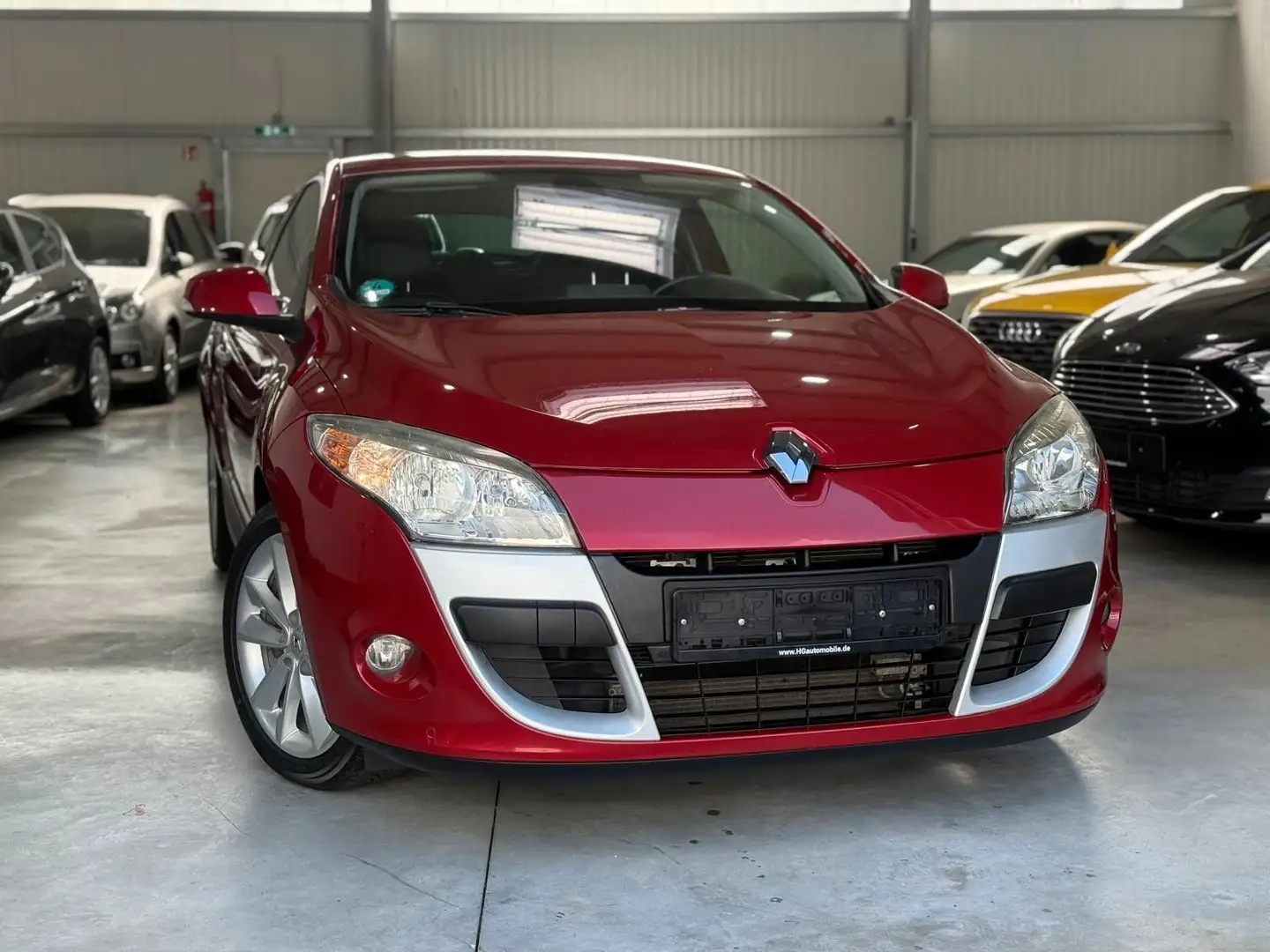 Renault Megane III Coupe Luxe Automatik Rouge - 2