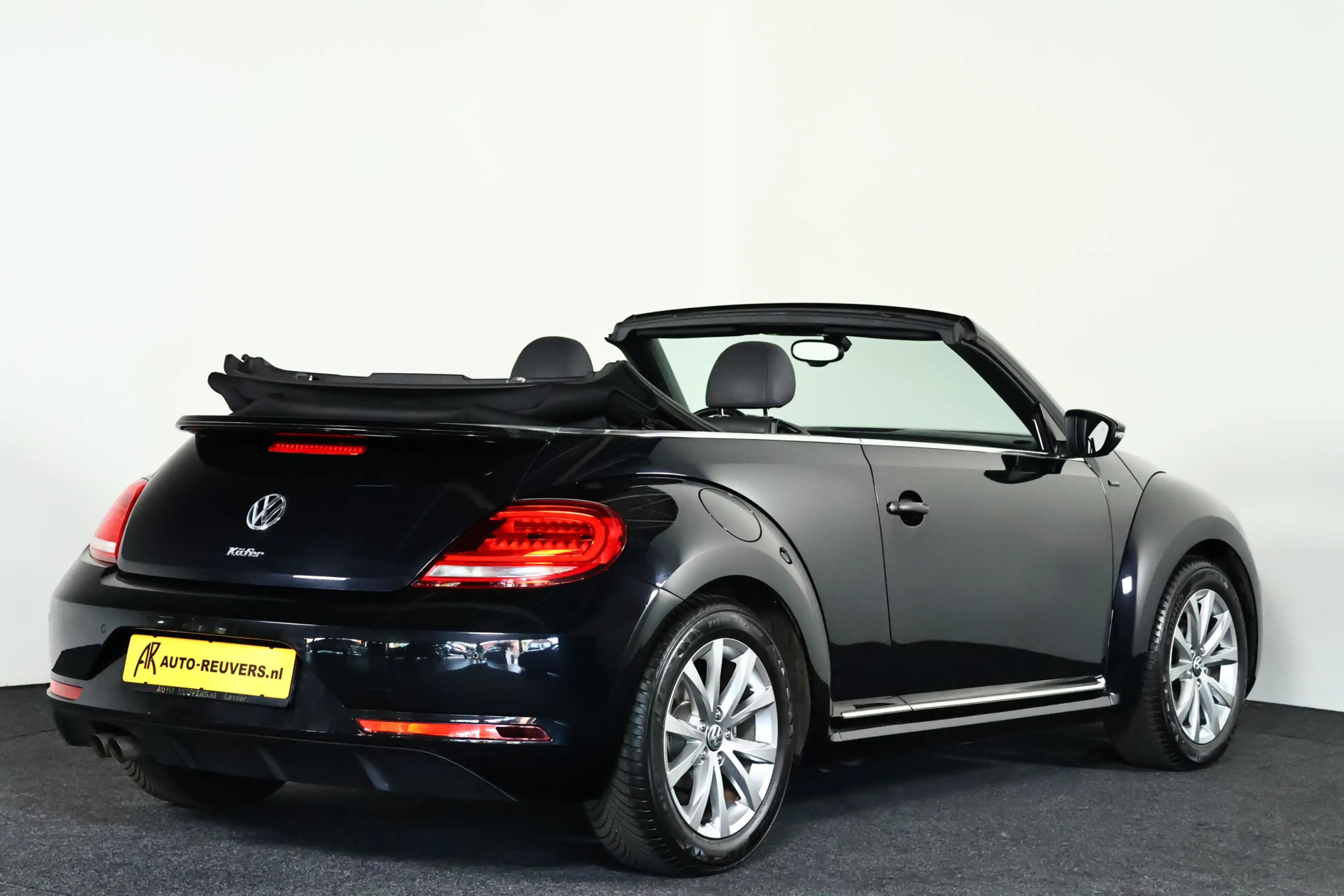 Volkswagen Beetle Cabriolet 1.4 TSI Design BlueMotion Navi / Leder / — photo 2