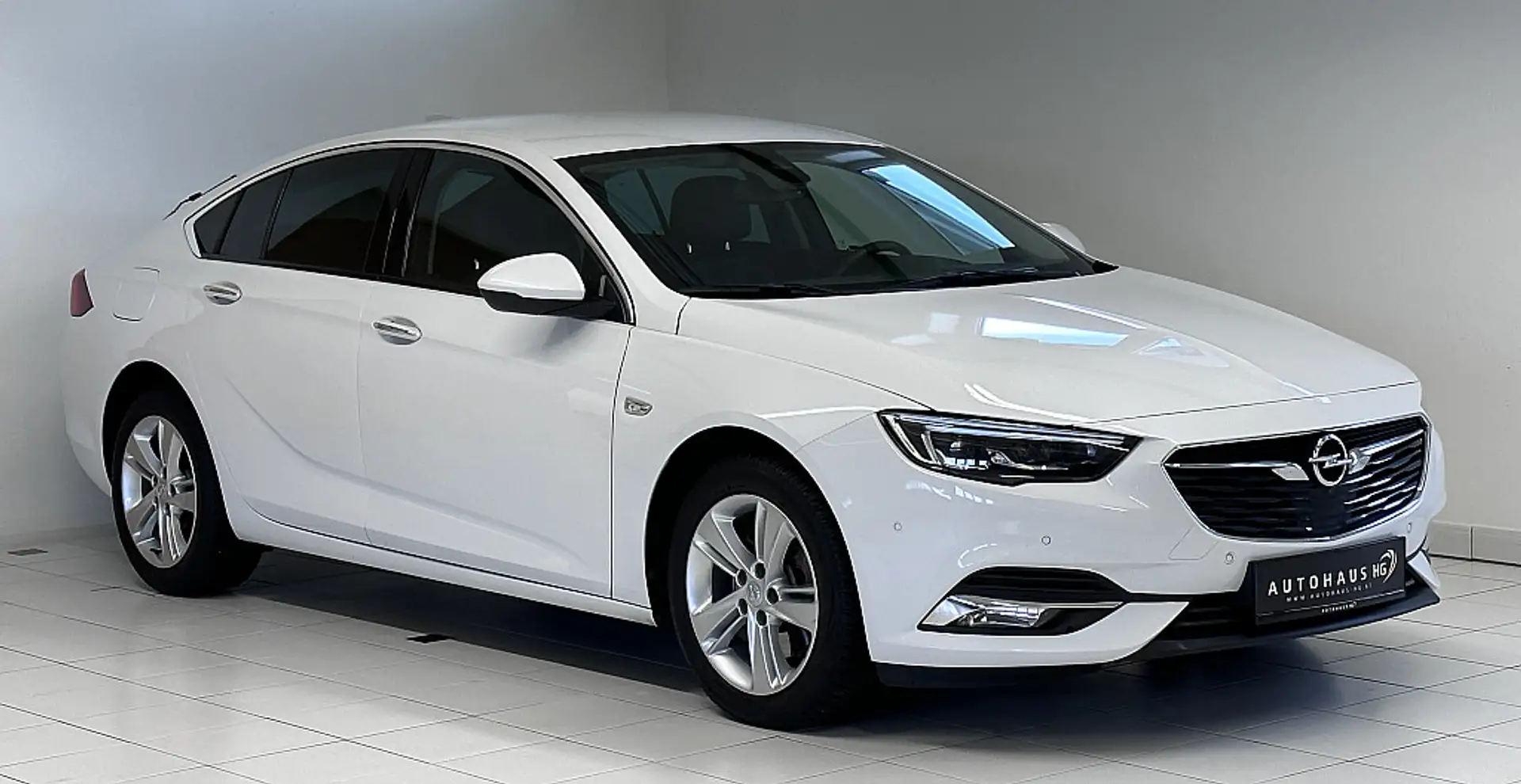 Opel Insignia Grand Sport 2,0 CDTI Innovation Aut. *Top-Ausst... Weiß - 1