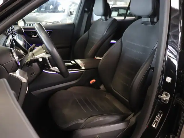 Mercedes-Benz 300 view 12