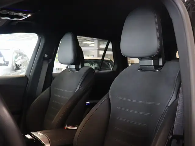 Mercedes-Benz 300 view 13